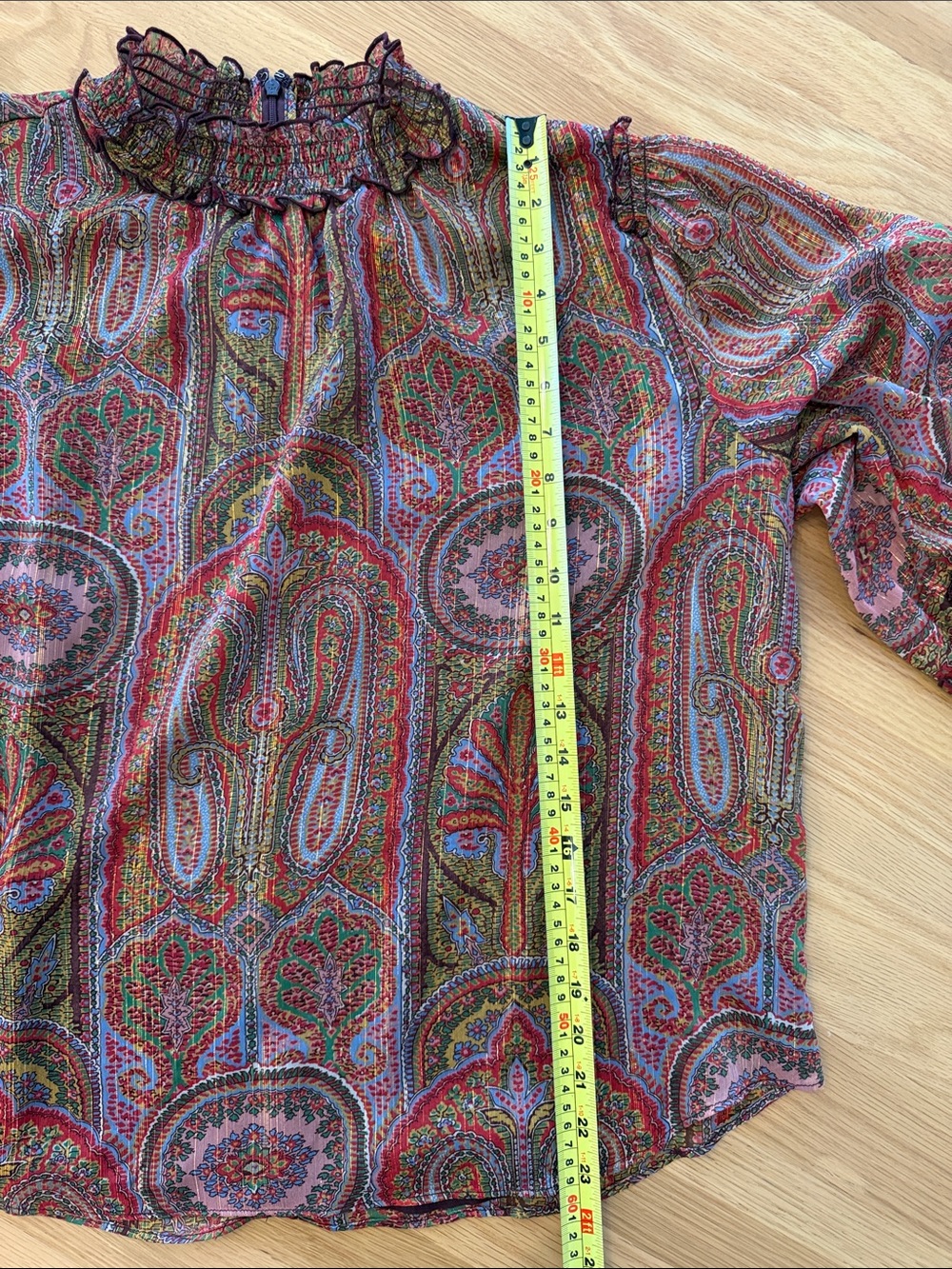 Ann Taylor Multi-Color and Gold Touches Blouse - Large - Picture 6 of 9